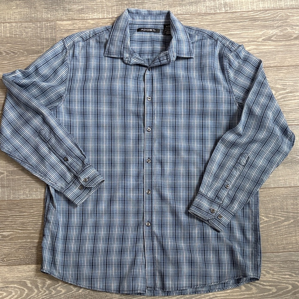 Axist Men's Blue Checkered Button Down Shirt